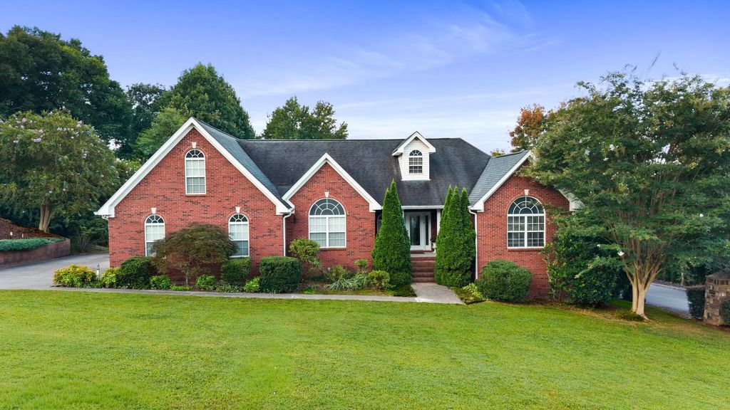 9120 Greystone Valley Drive, Ooltewah