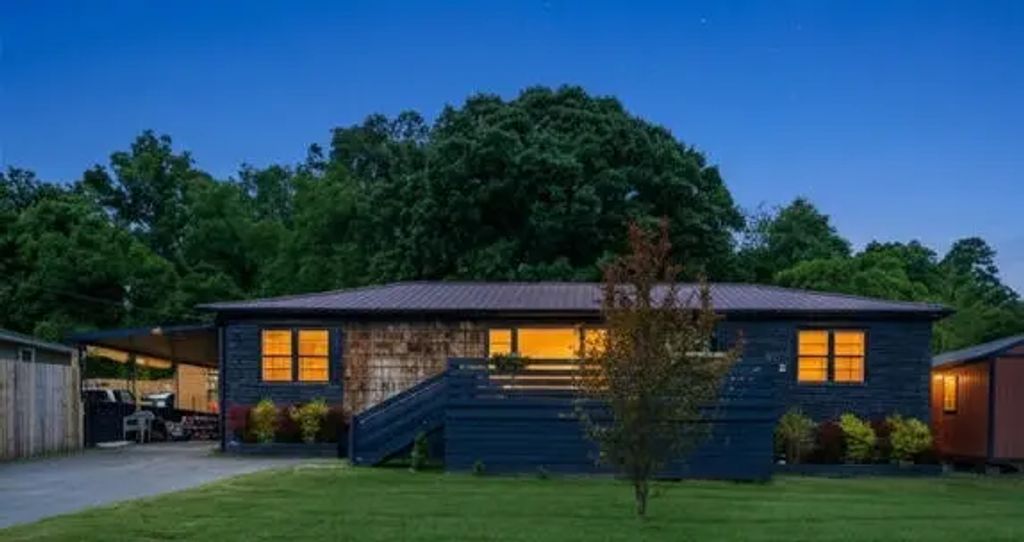 1205 Poole Street, Rossville