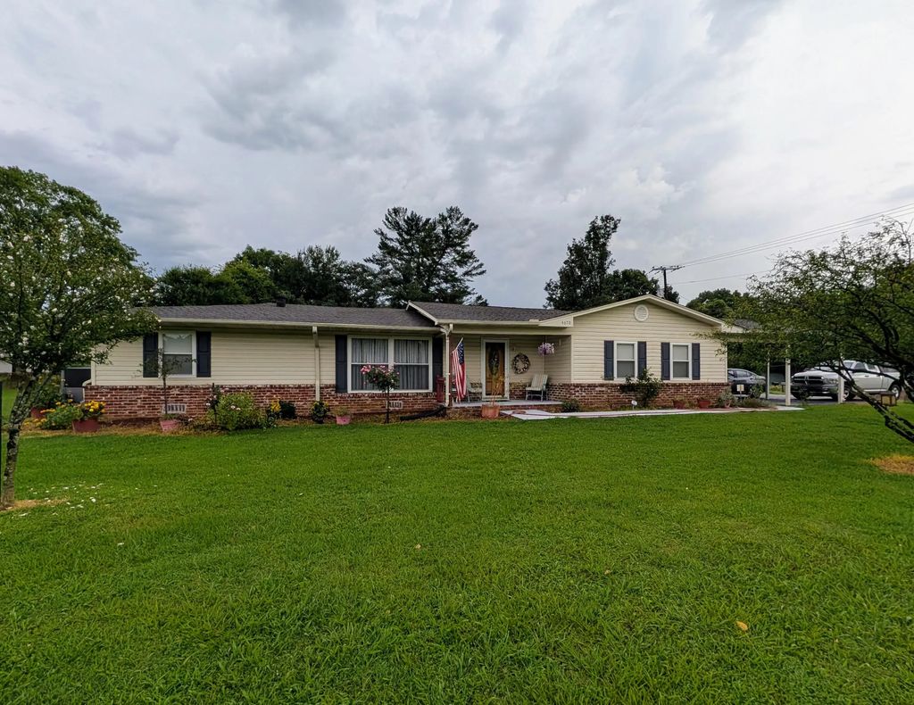4670 Georgetown Road, Cleveland