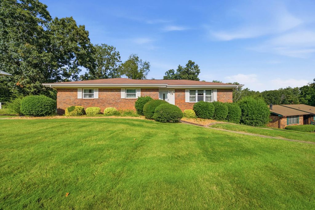 5912 Northwoods Drive, Hixson