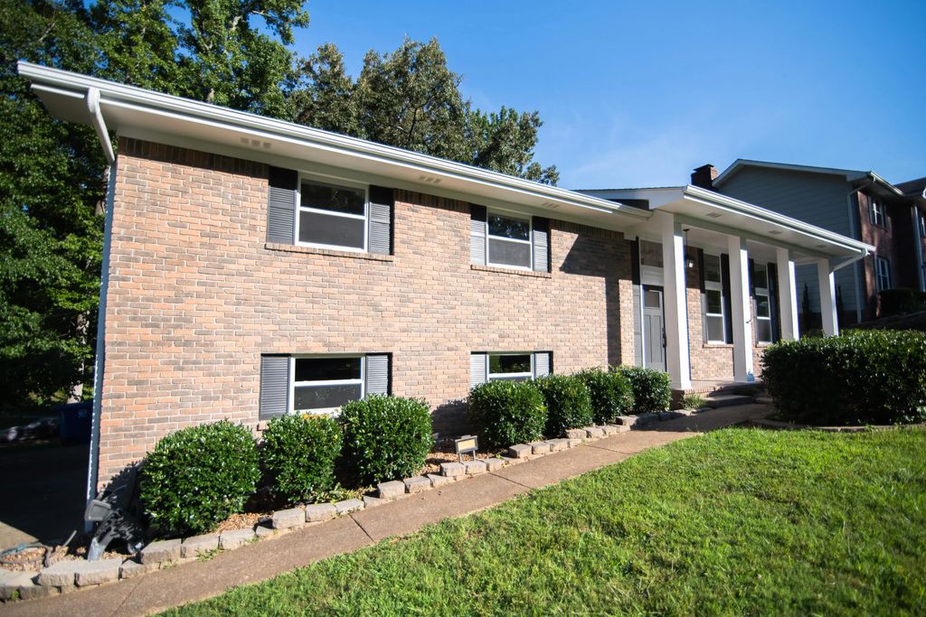 1634 Lakemont Drive, Hixson