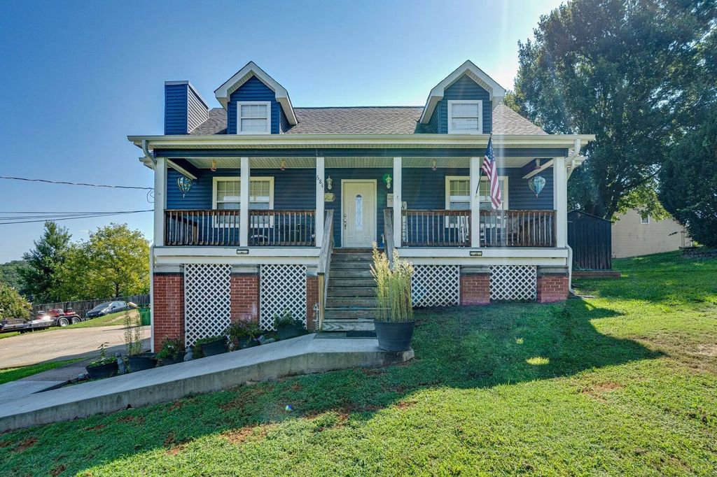 684 Debbie Lane, Ringgold