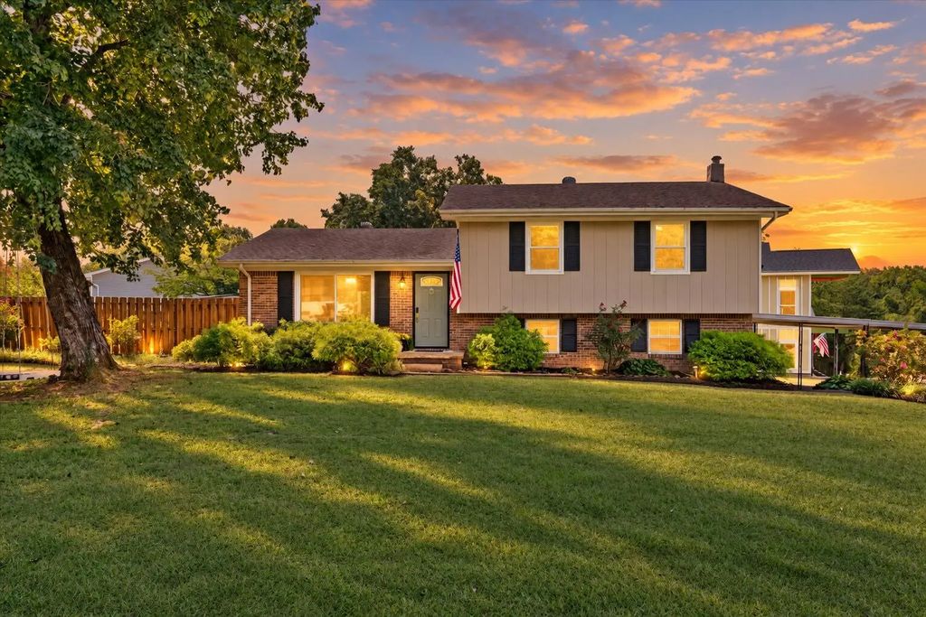 7740 Village Way Drive, Hixson