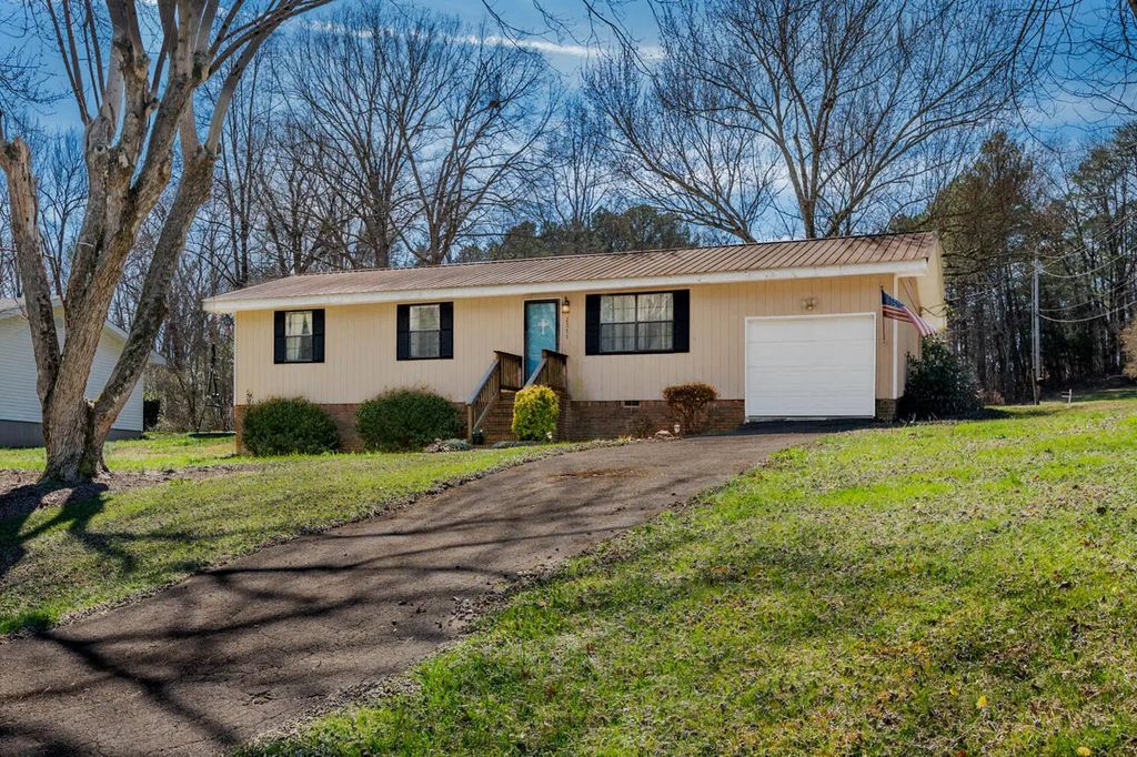 2311 Saunders Road, Ringgold