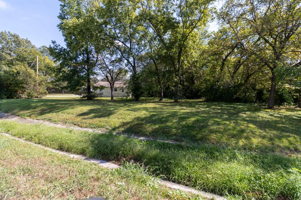 5945 Shaw Avenue, Chattanooga