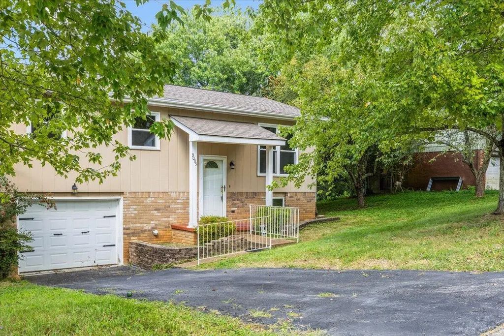 9005 Waconda Shore Drive, Chattanooga