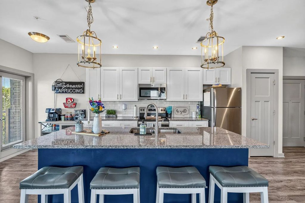 782 Riverfront Parkway, Chattanooga