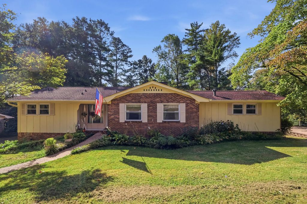 1026 Olde Mill Lane, Hixson