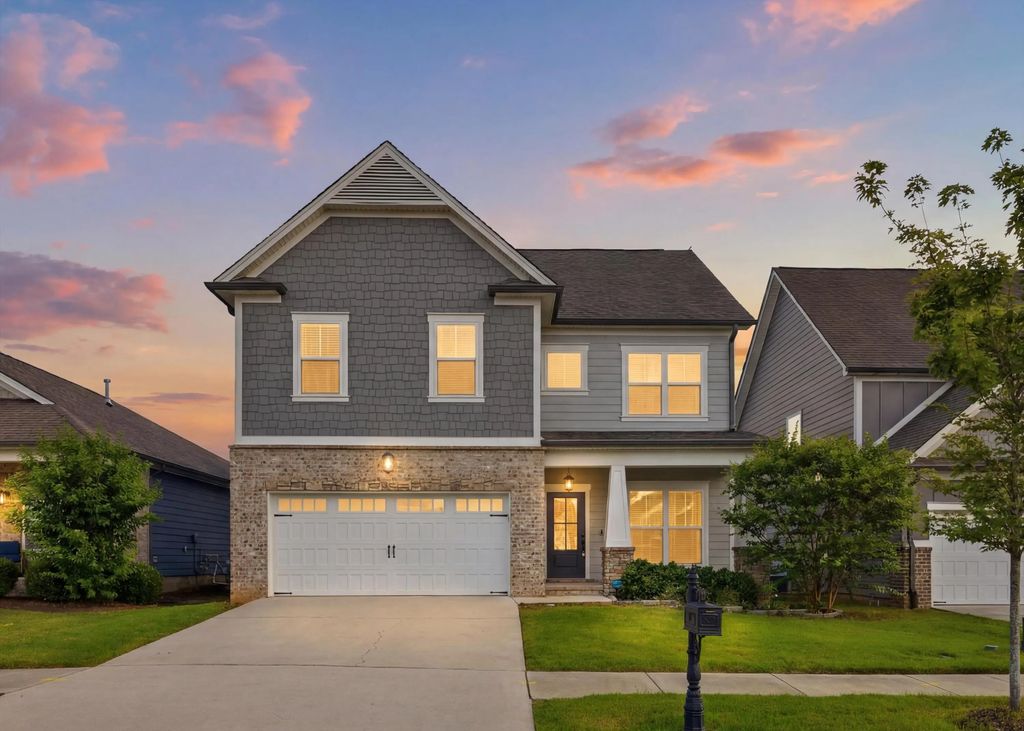 8512 Red Deer Lane, Ooltewah