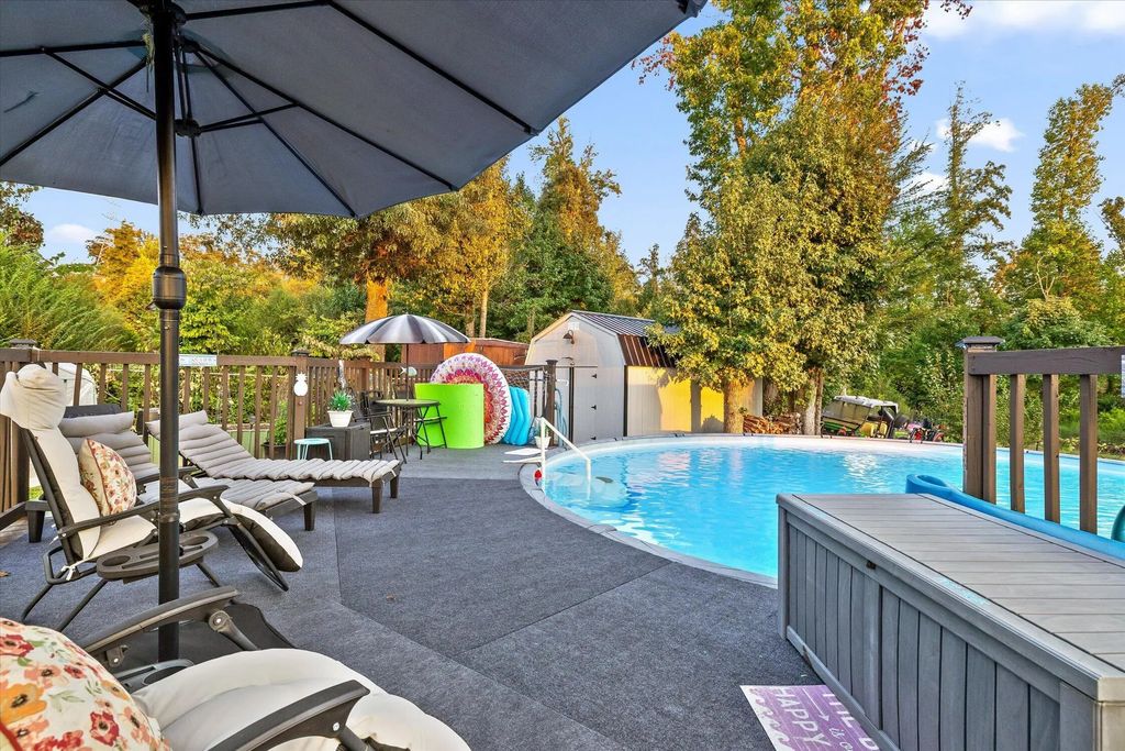 8168 Pinecrest Drive, Chattanooga