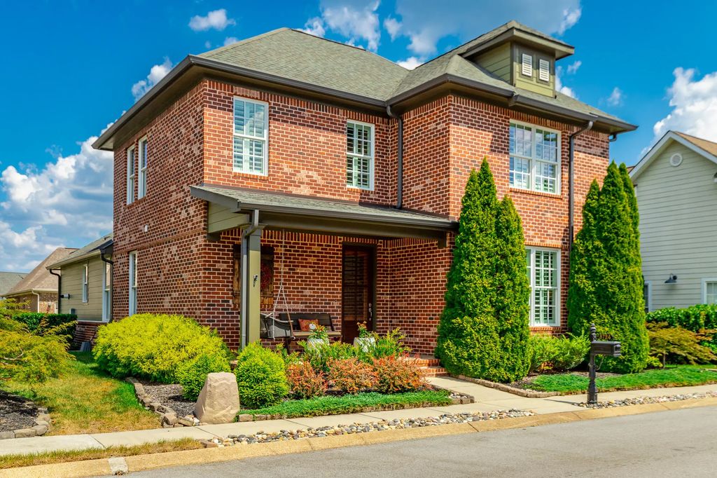 8724 Gentle Mist Circle, Ooltewah
