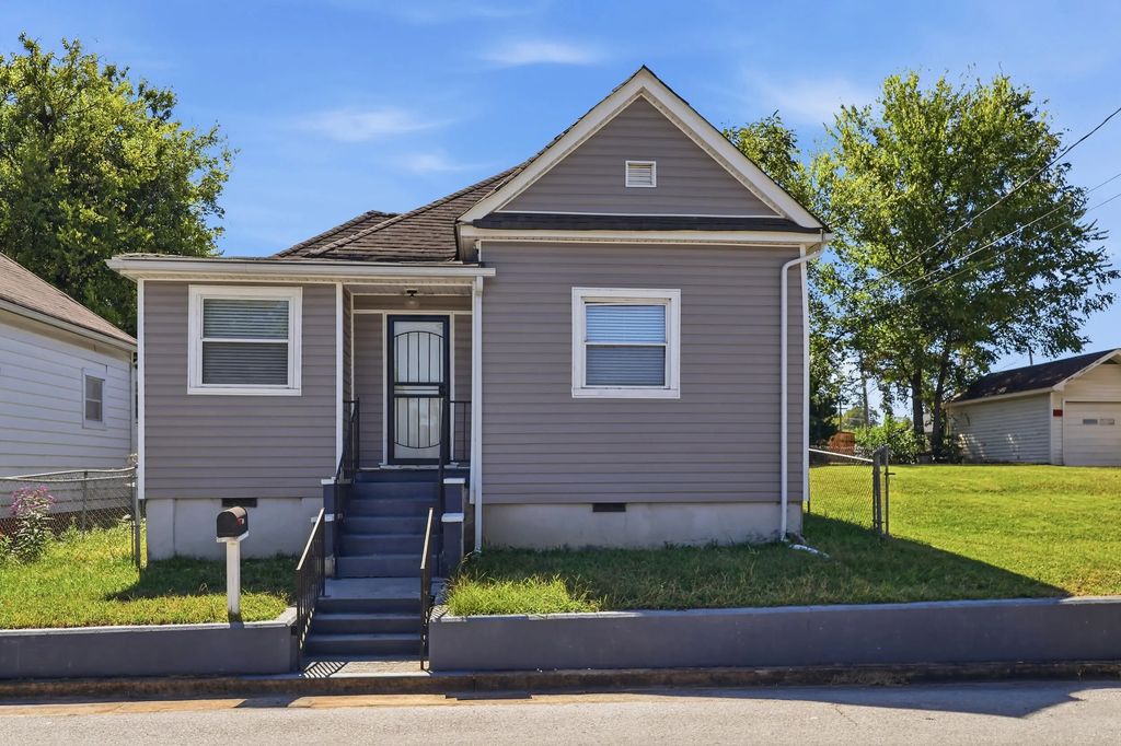 1908 Cleveland Avenue, Chattanooga