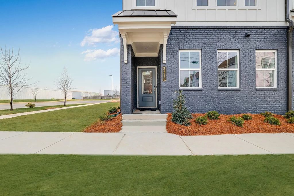 1057 E Main Street, Chattanooga