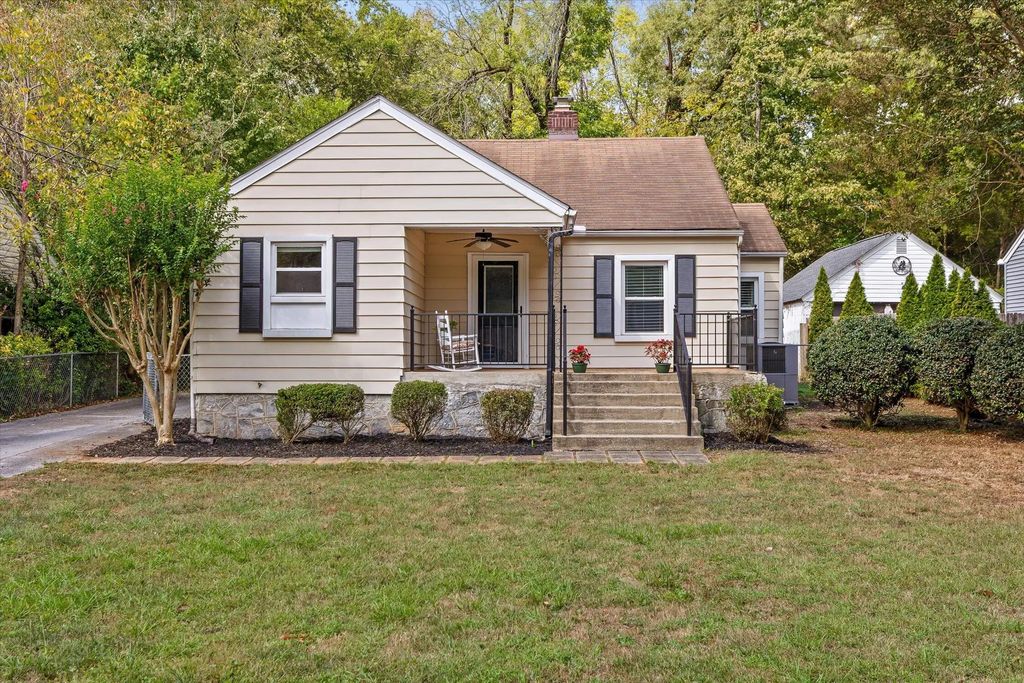3711 Lamar Avenue, Chattanooga