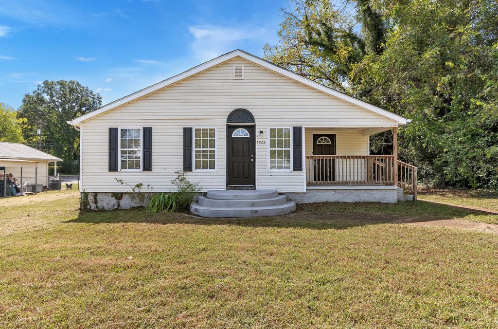 3206 Dyer Street, Chattanooga