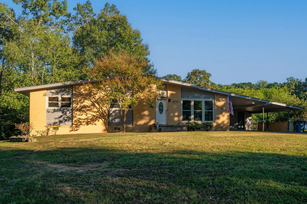 6504 Lakeshore Parkway, Chattanooga