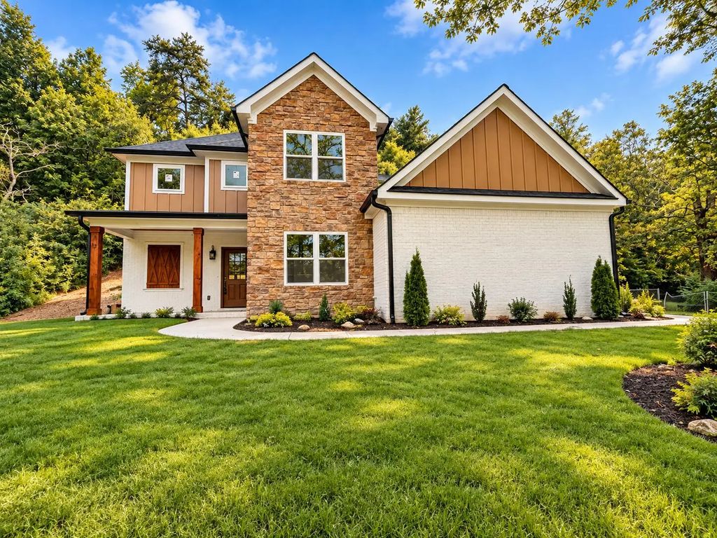 5848 Grubb Road, Hixson