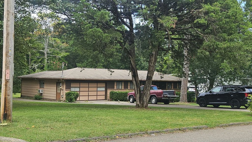 7465 &7467 Pinewood Drive, Chattanooga