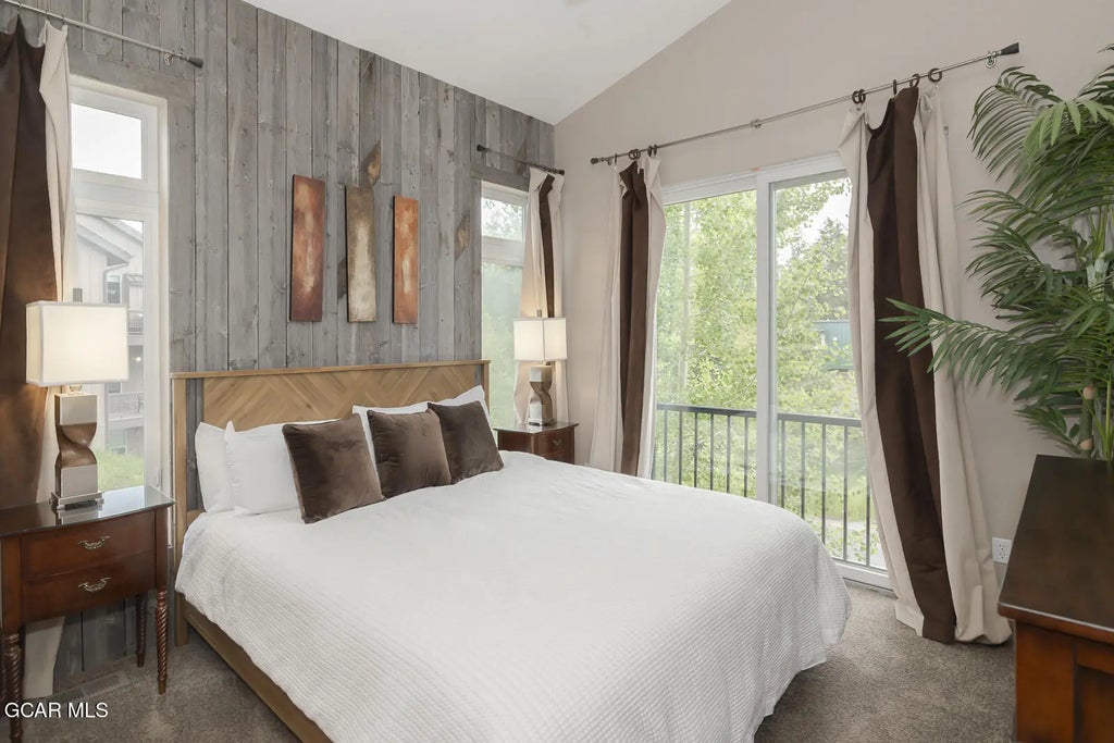 80 Pinecone Trail, Fraser