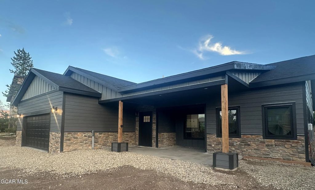 154 Brook Road, Grand Lake