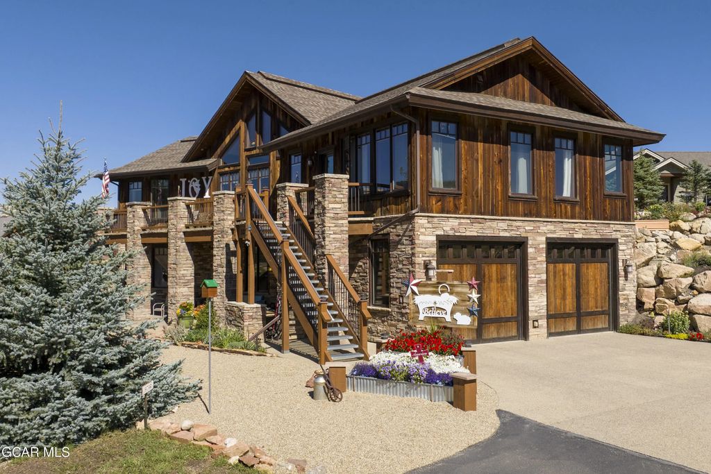 320 County Road 8947, Granby