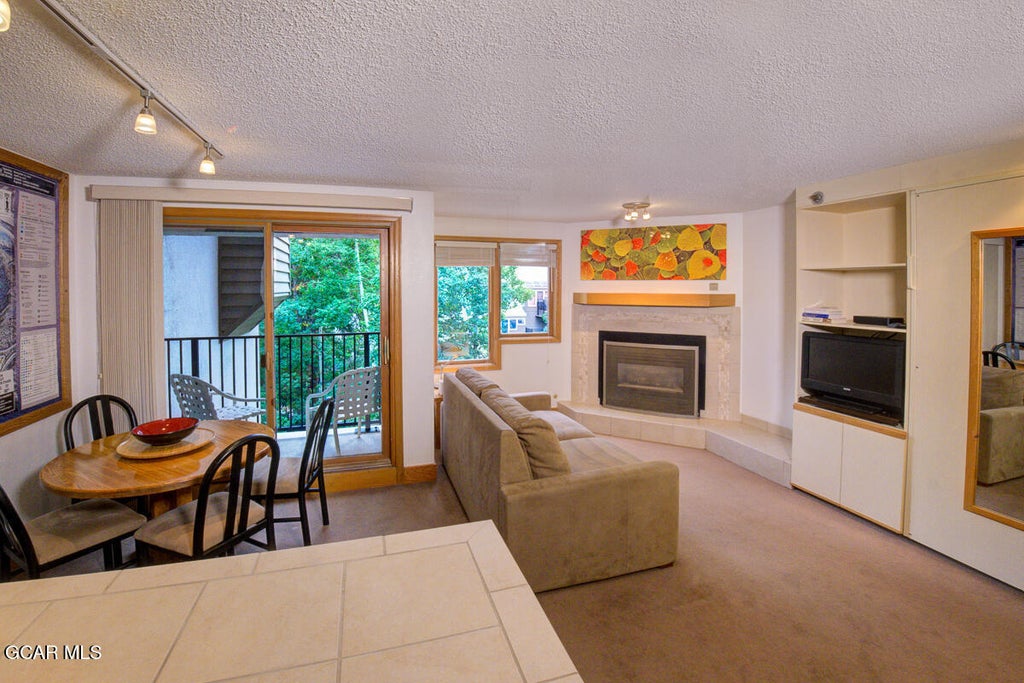 313 Iron Horse Way, Winter Park