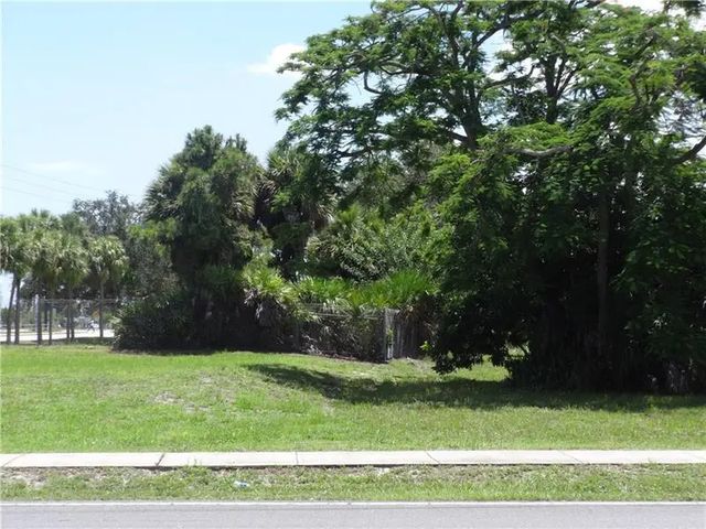 5 of 7 - 800 Nw Dixie Hwy, Pompano Beach, FL