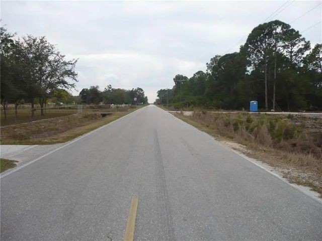 2 of 8 - 320 G Road, Other City - In The State Of Florida, FL