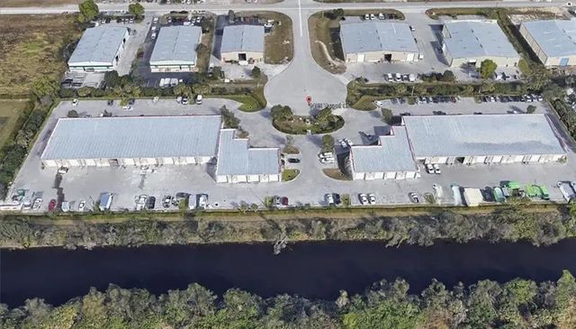 4 of 5 - 1685 Target Ct, Other City - In The State Of Florida, FL