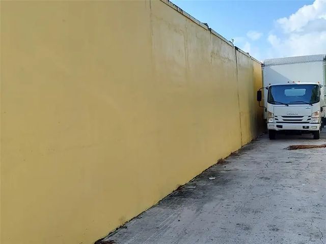 4 of 4 - 3001 Ne 6 Avenue, Wilton Manors, FL