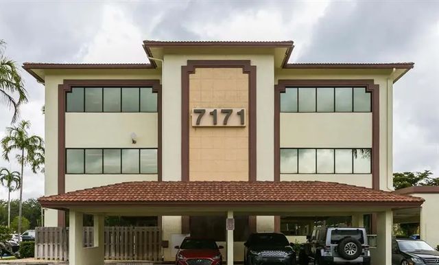 2 of 29 - 7171 N University Dr 100, Tamarac, FL