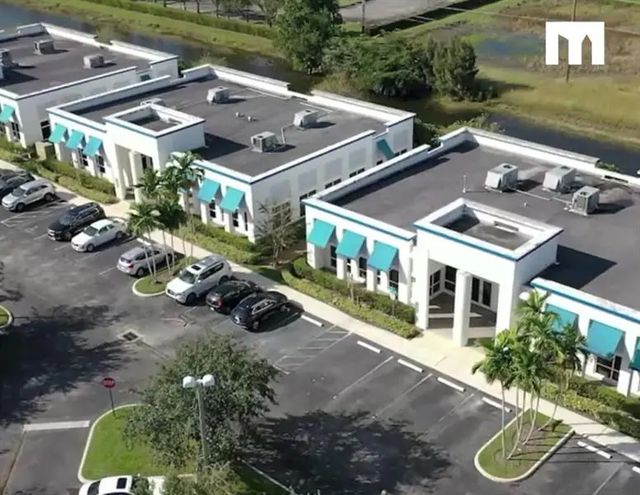 4 of 8 - 1411 Sawgrass Corporate Pkwy, Sunrise, FL