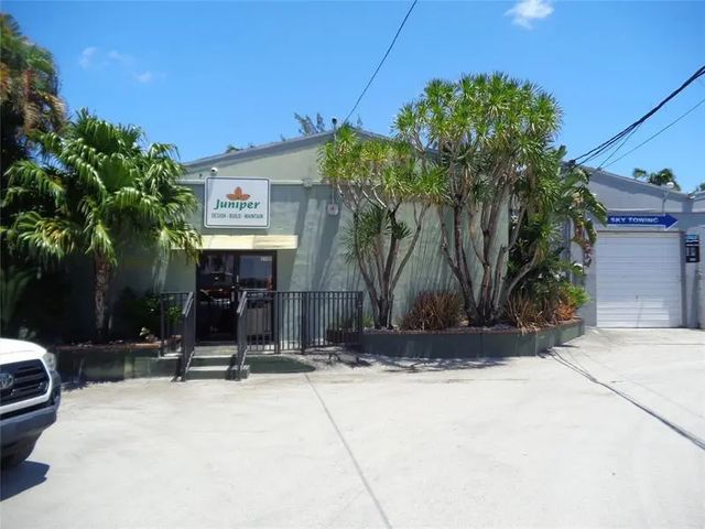 2 of 12 - 3300 Burris Rd, Davie, FL