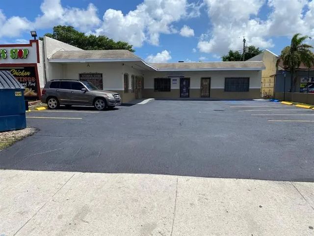 2 of 7 - 2430 Nw 19th St, Fort Lauderdale, FL