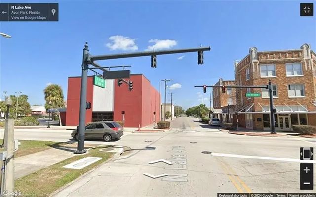 2 of 18 - 2 W Main St, Avon Park, FL