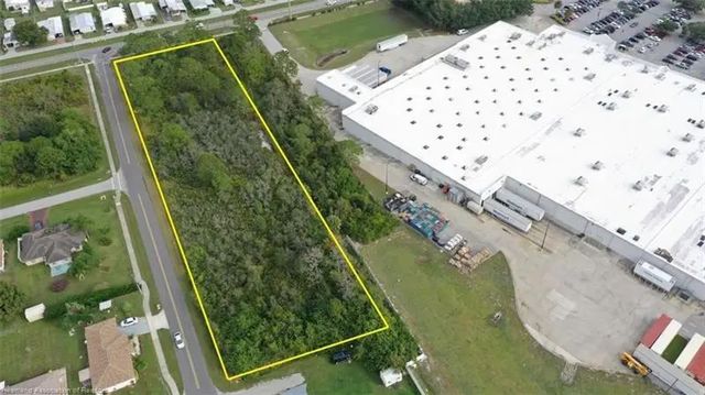 3 of 3 - 3237 Schumacher Rd, Sebring, FL