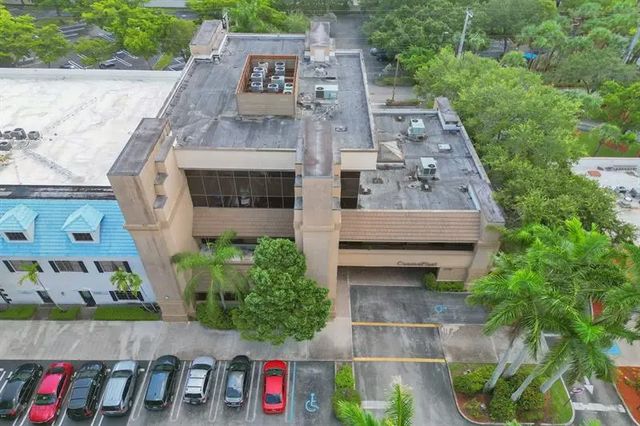 5 of 6 - 1505 N University Dr, Coral Springs, FL