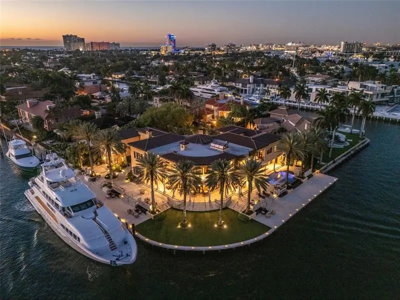 1 Isla Bahia Dr, Fort Lauderdale