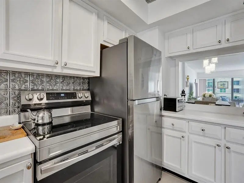 Photo of Listing #F10480689