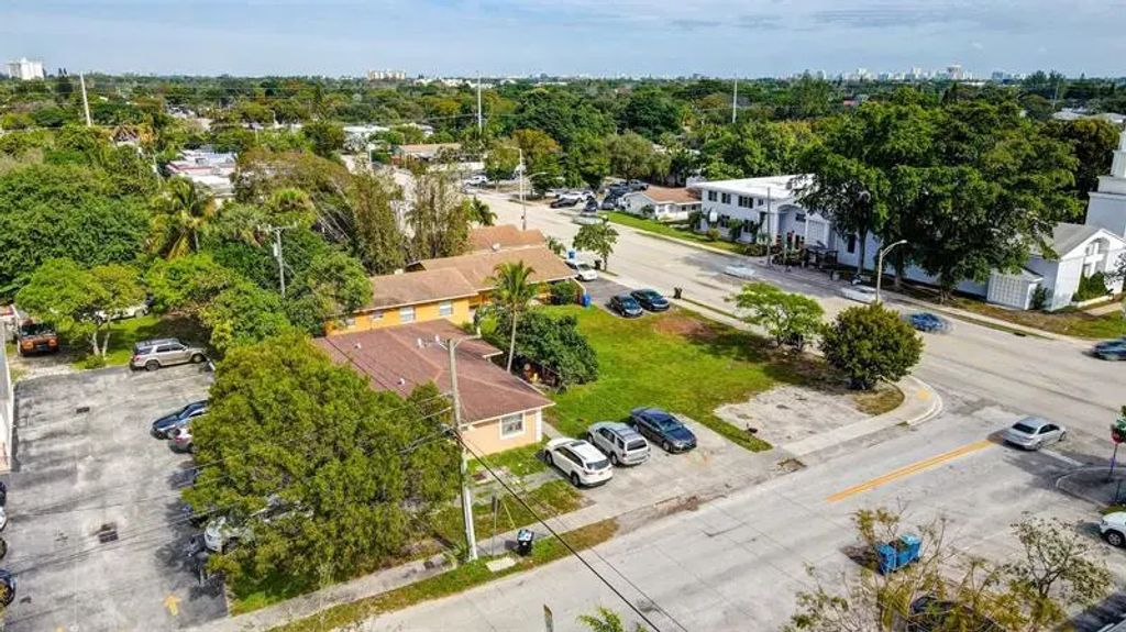 25 Nw 11th St, Fort Lauderdale
