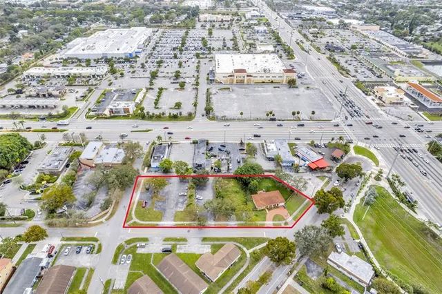 2 of 17 - 5912 Tyler St, Hollywood, FL