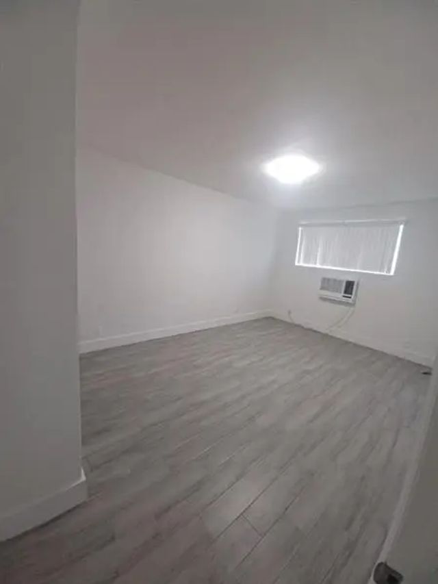 4 of 16 - 24 Sw 13th St 1-5, Dania Beach, FL