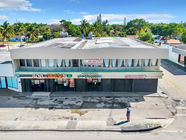 2 of 16 - 1222 Ne 163rd St, North Miami Beach, FL
