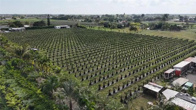 5 of 6 - 20850 Sw 210th Street, Miami, FL