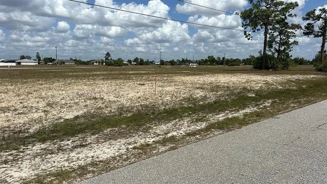2 of 8 - 537 Nw 15 Ter, Cape Coral, FL