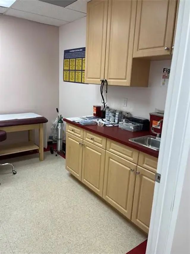 3 of 11 - 439 Nw Prima Vista Blvd 103 & 104, Port St. Lucie, FL