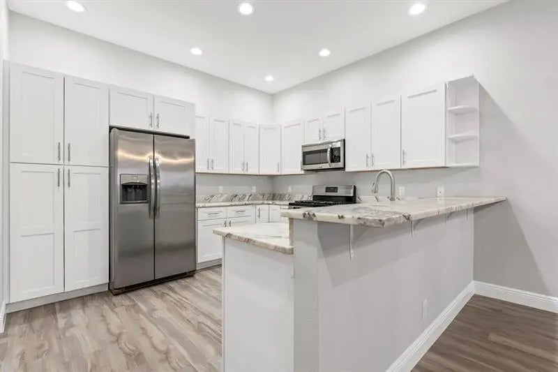 919 Ne 17th Way, Fort Lauderdale