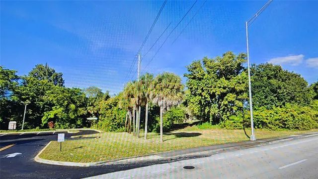 2898 W Commercial Blvd, Fort Lauderdale