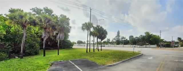 2 of 12 - 2898 W Commercial Blvd, Fort Lauderdale, FL