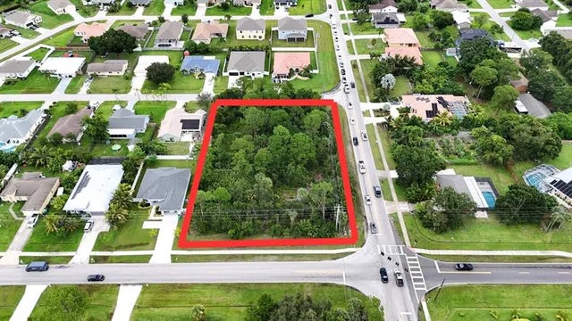 5 of 10 - 1711 Sw Del Rio Boulevard, Port St. Lucie, FL